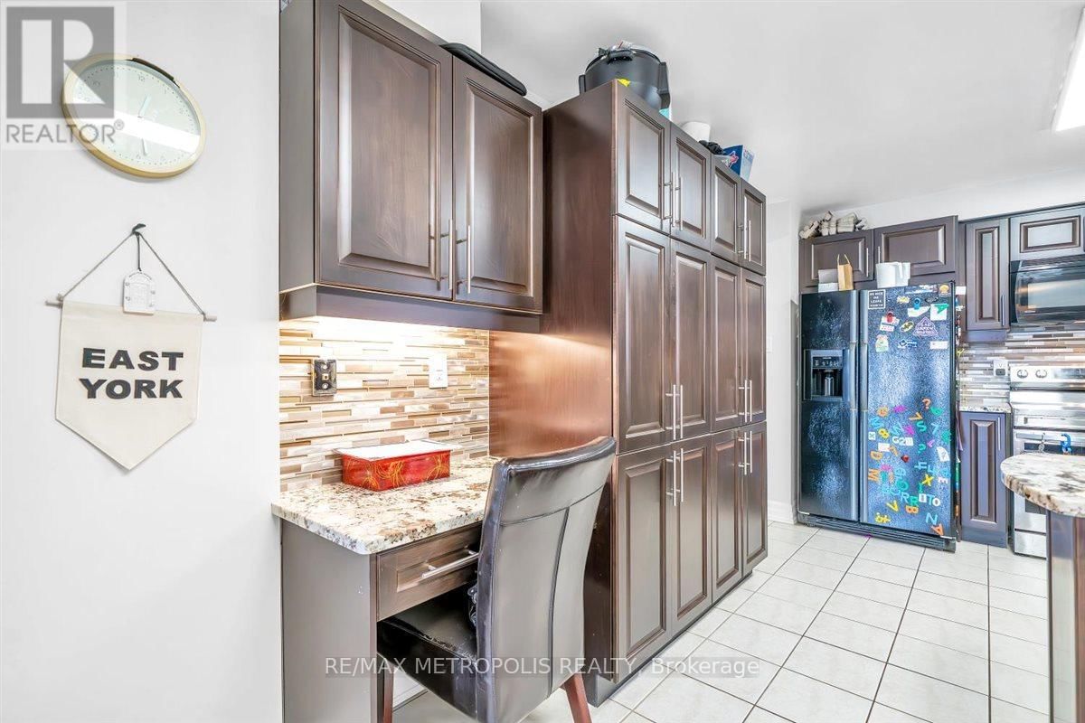 1125 CEDARCROFT CRESCENT Image 23