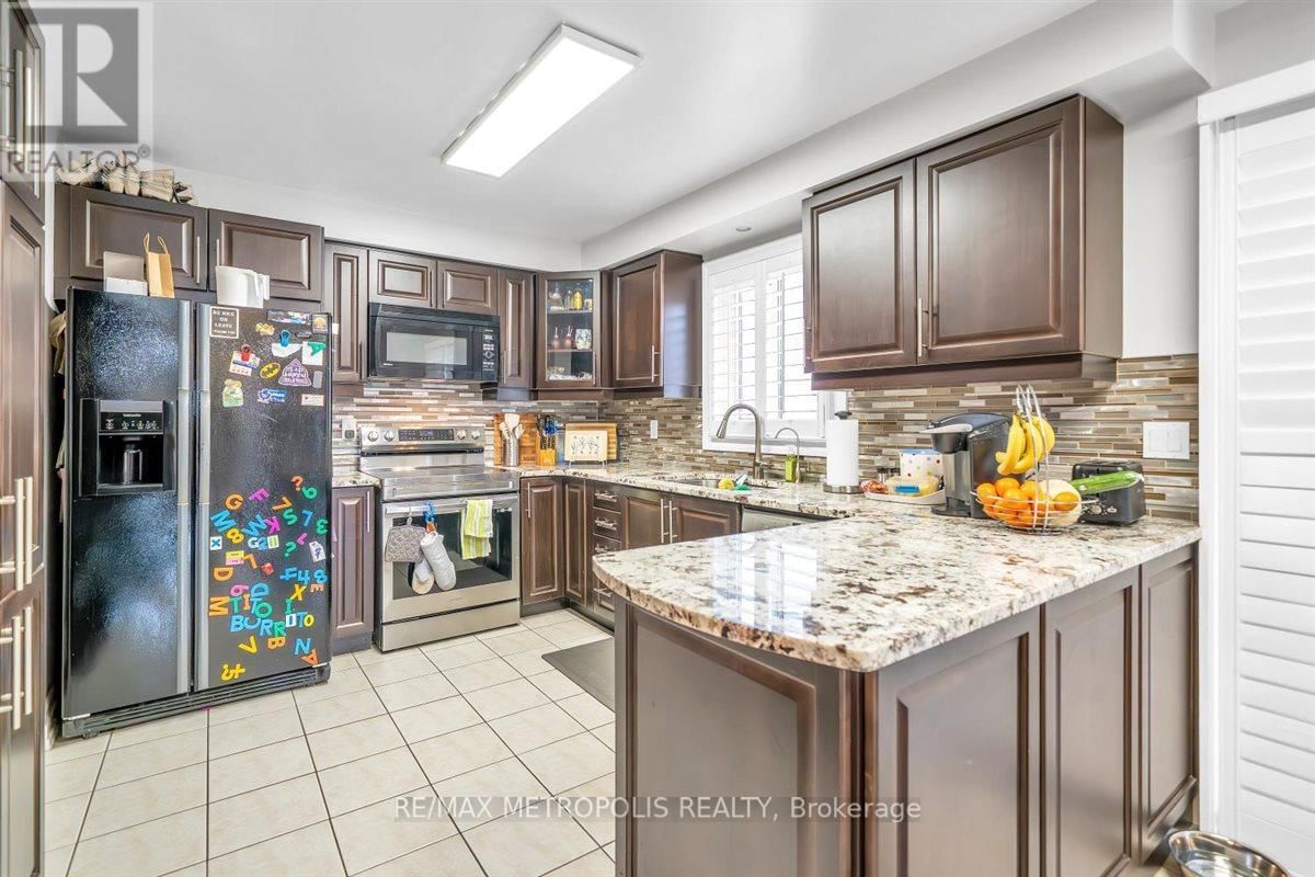 1125 CEDARCROFT CRESCENT Image 24