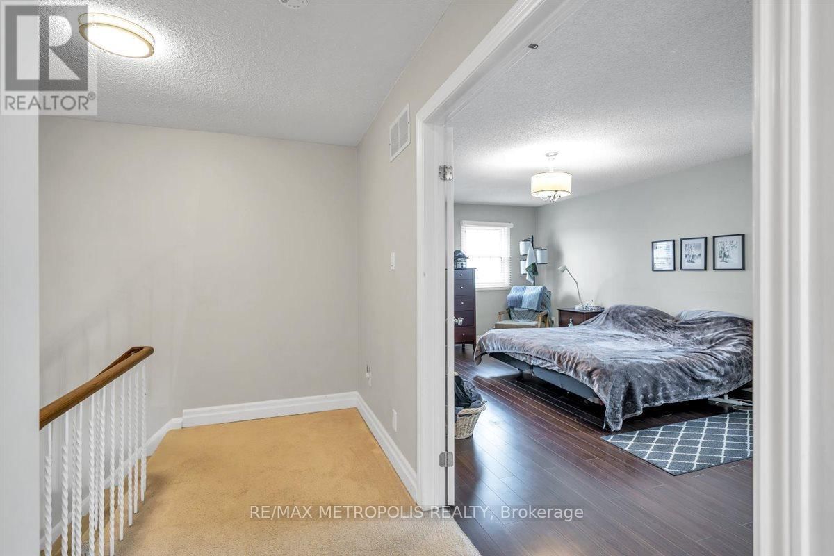 1125 CEDARCROFT CRESCENT Image 29