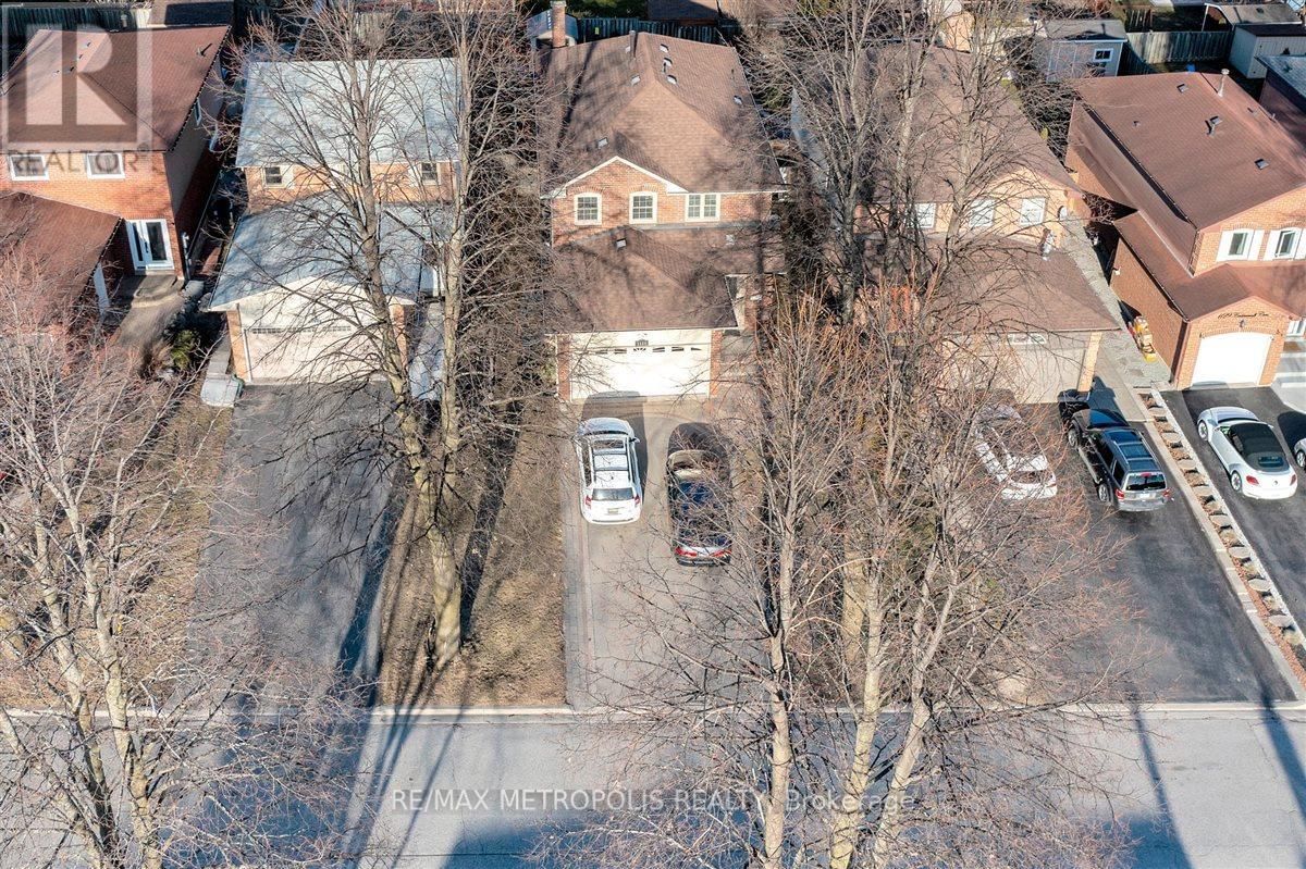 1125 CEDARCROFT CRESCENT Image 3