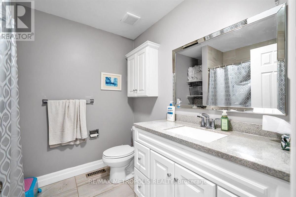 1125 CEDARCROFT CRESCENT Image 36