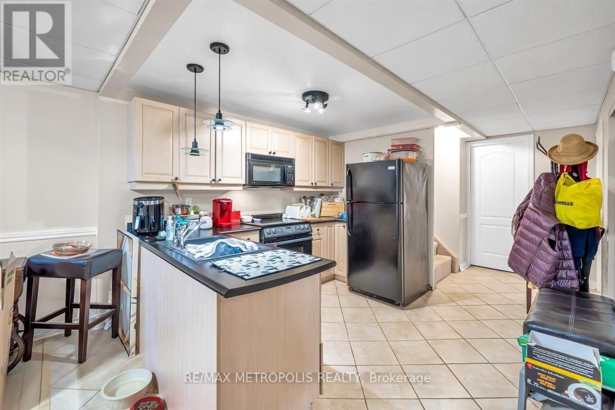 1125 CEDARCROFT CRESCENT Image 38