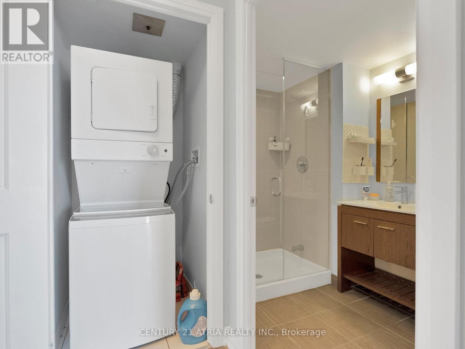 1505 - 30 MEADOWGLEN PLACE Image 12