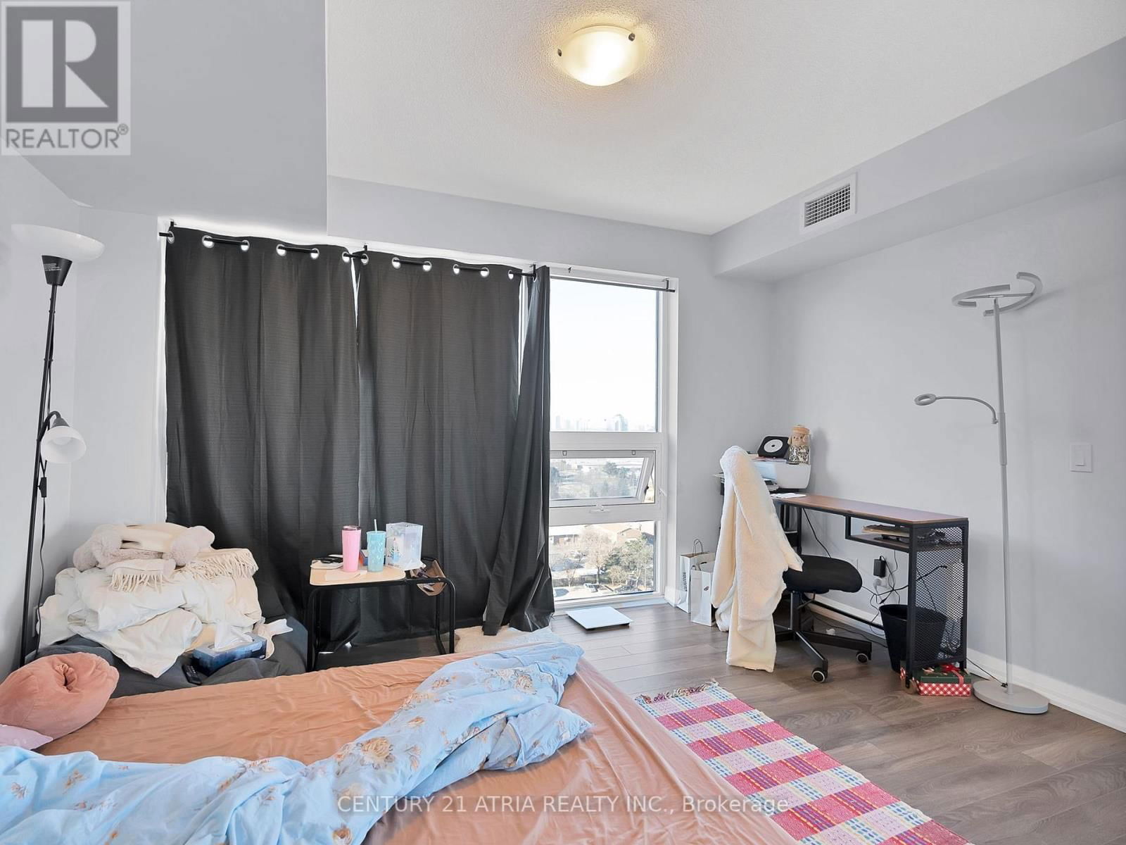 1505 - 30 MEADOWGLEN PLACE Image 15