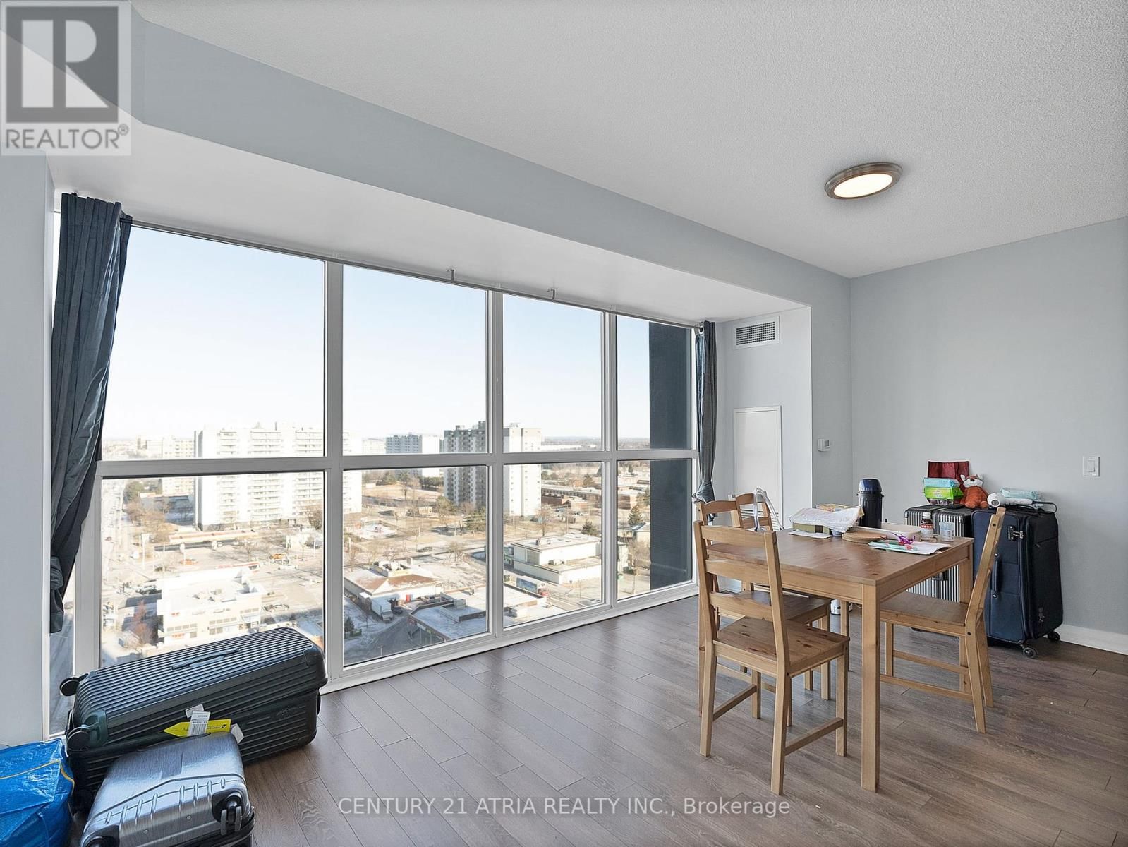 1505 - 30 MEADOWGLEN PLACE Image 24