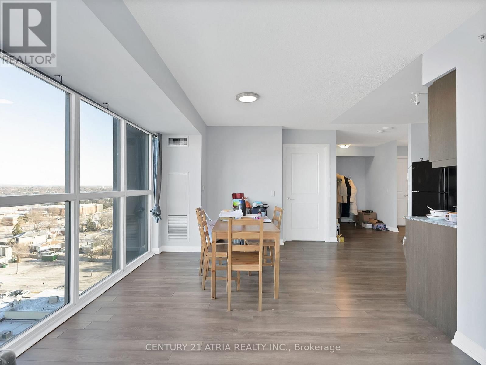 1505 - 30 MEADOWGLEN PLACE Image 25