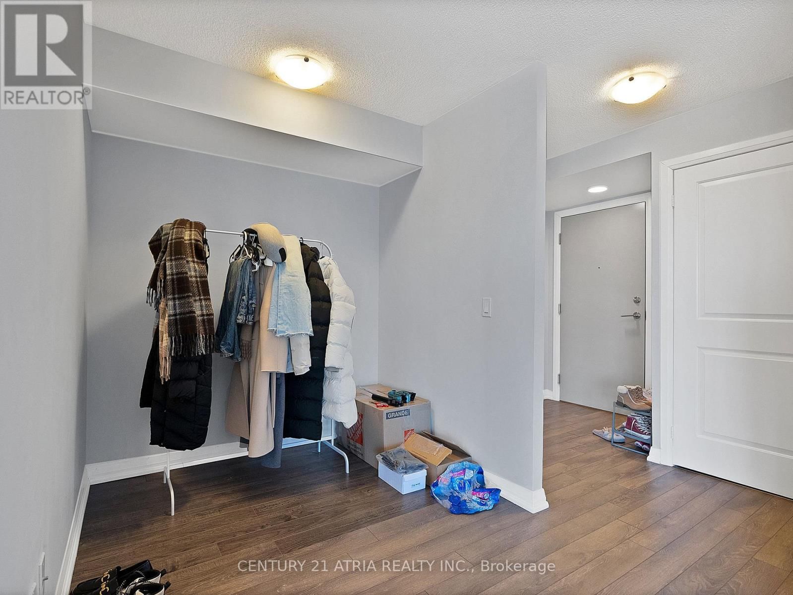 1505 - 30 MEADOWGLEN PLACE Image 26