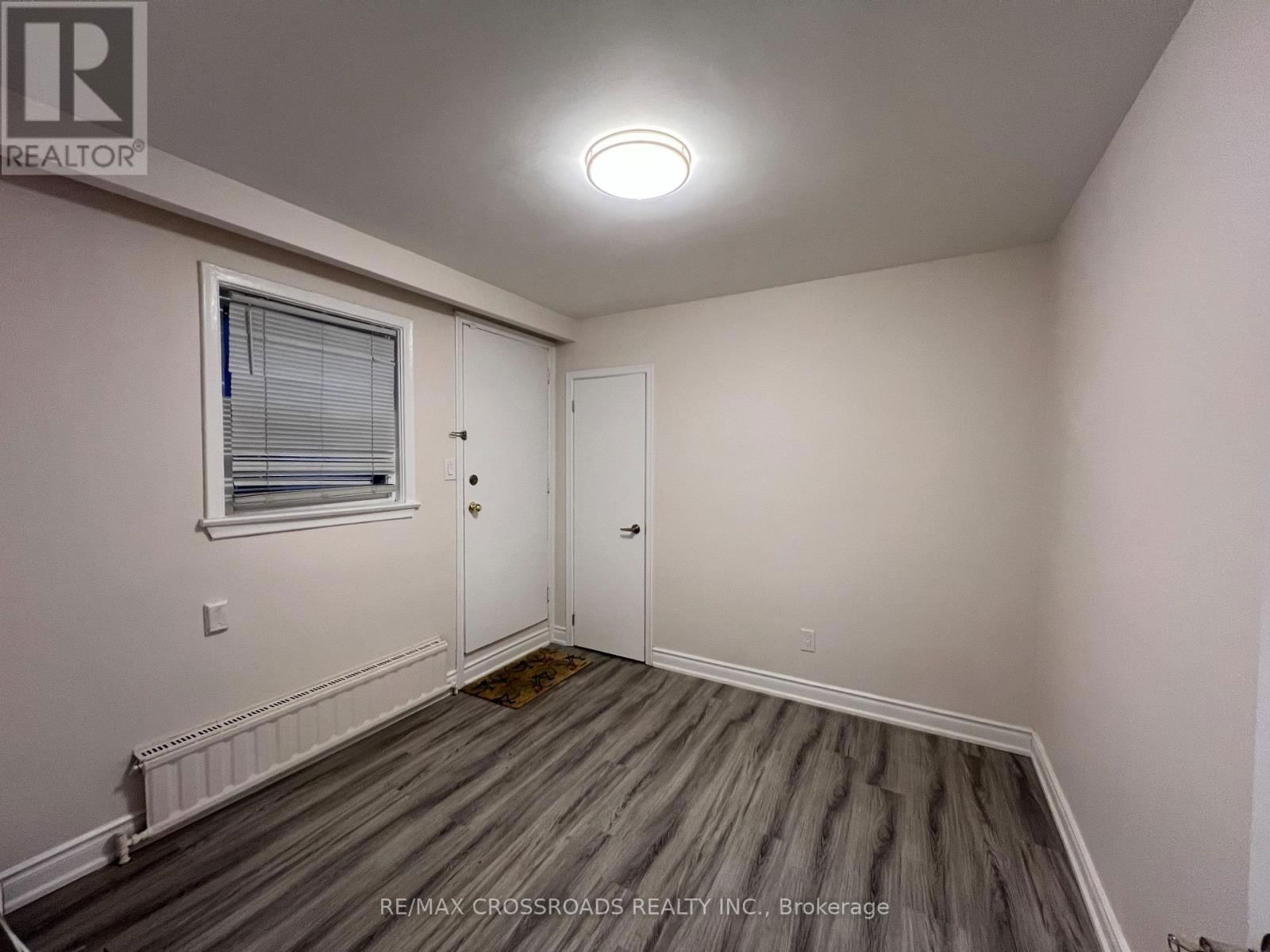 APT 1 - 1324B GERRARD STREET EAST Image 6