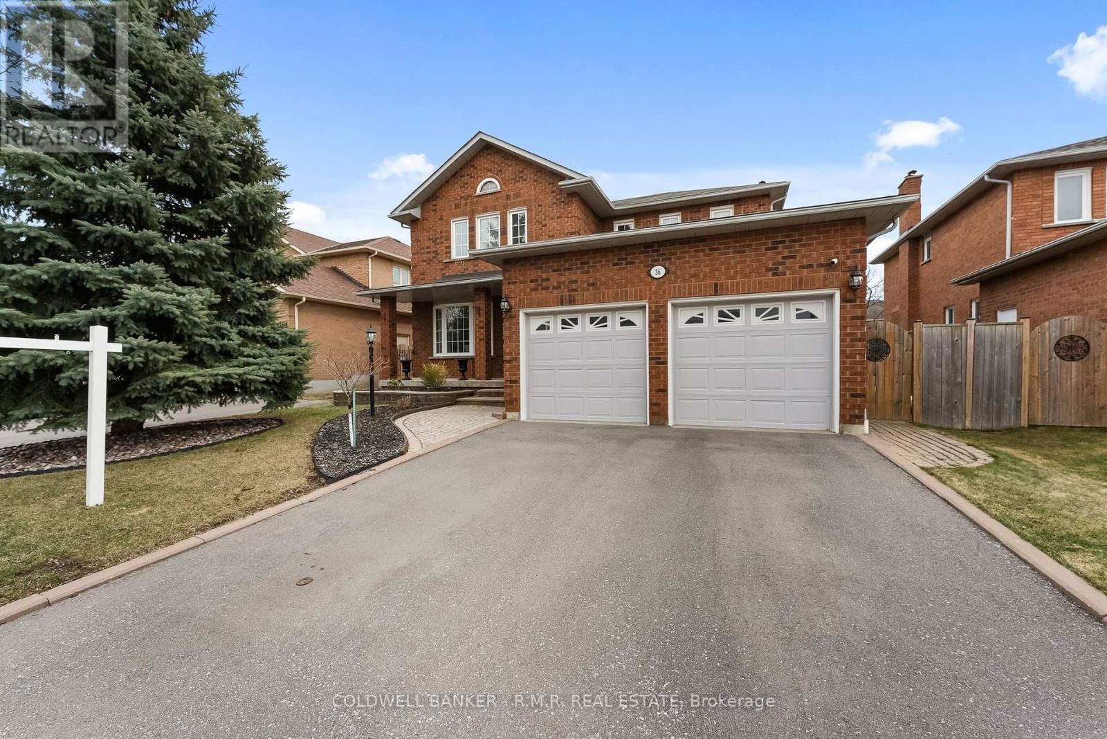 36 FALSTAFF CRESCENT Image 1