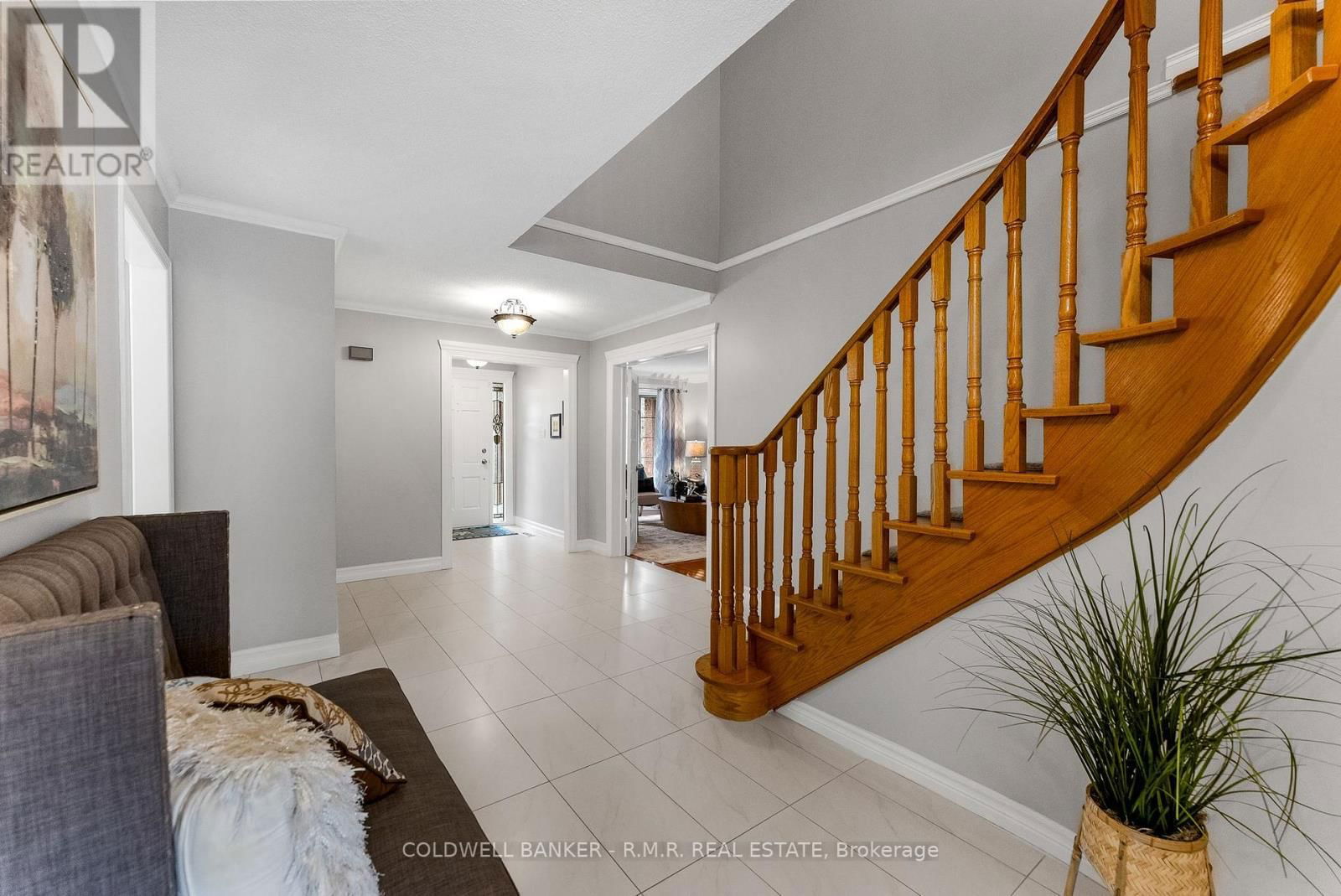 36 FALSTAFF CRESCENT Image 19