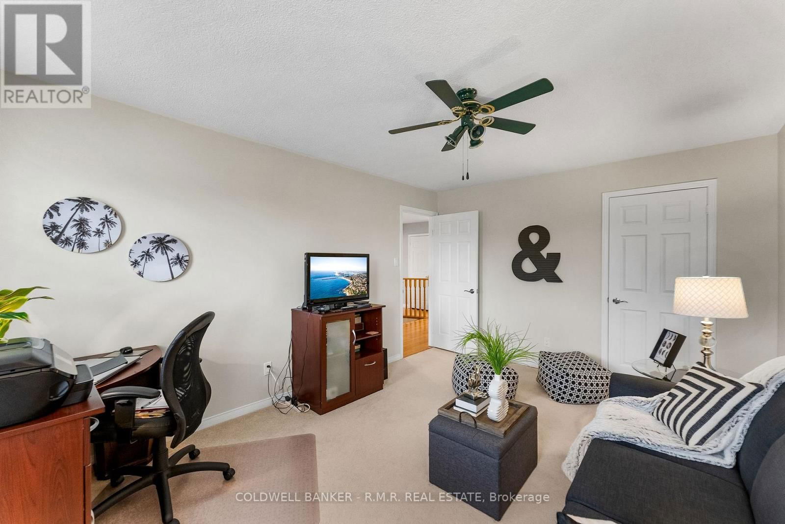 36 FALSTAFF CRESCENT Image 28