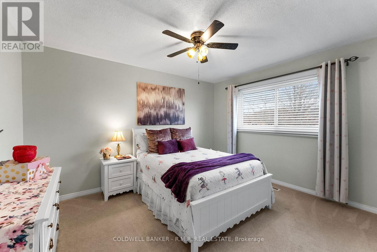 36 FALSTAFF CRESCENT Image 33