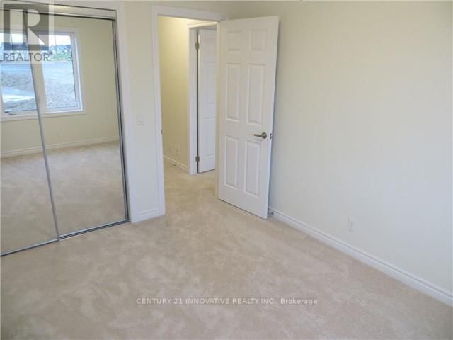 2462 STEEPLECHASE STREET Image 16