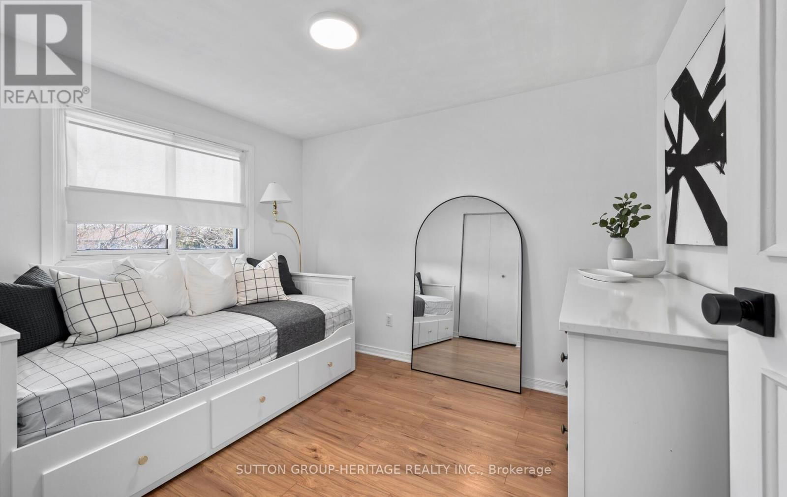 23 AGATE ROAD Image 20