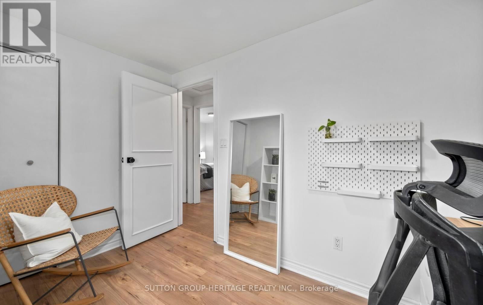 23 AGATE ROAD Image 23