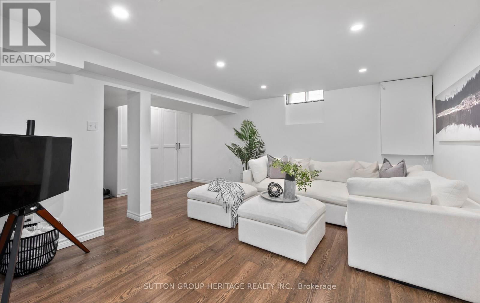 23 AGATE ROAD Image 25