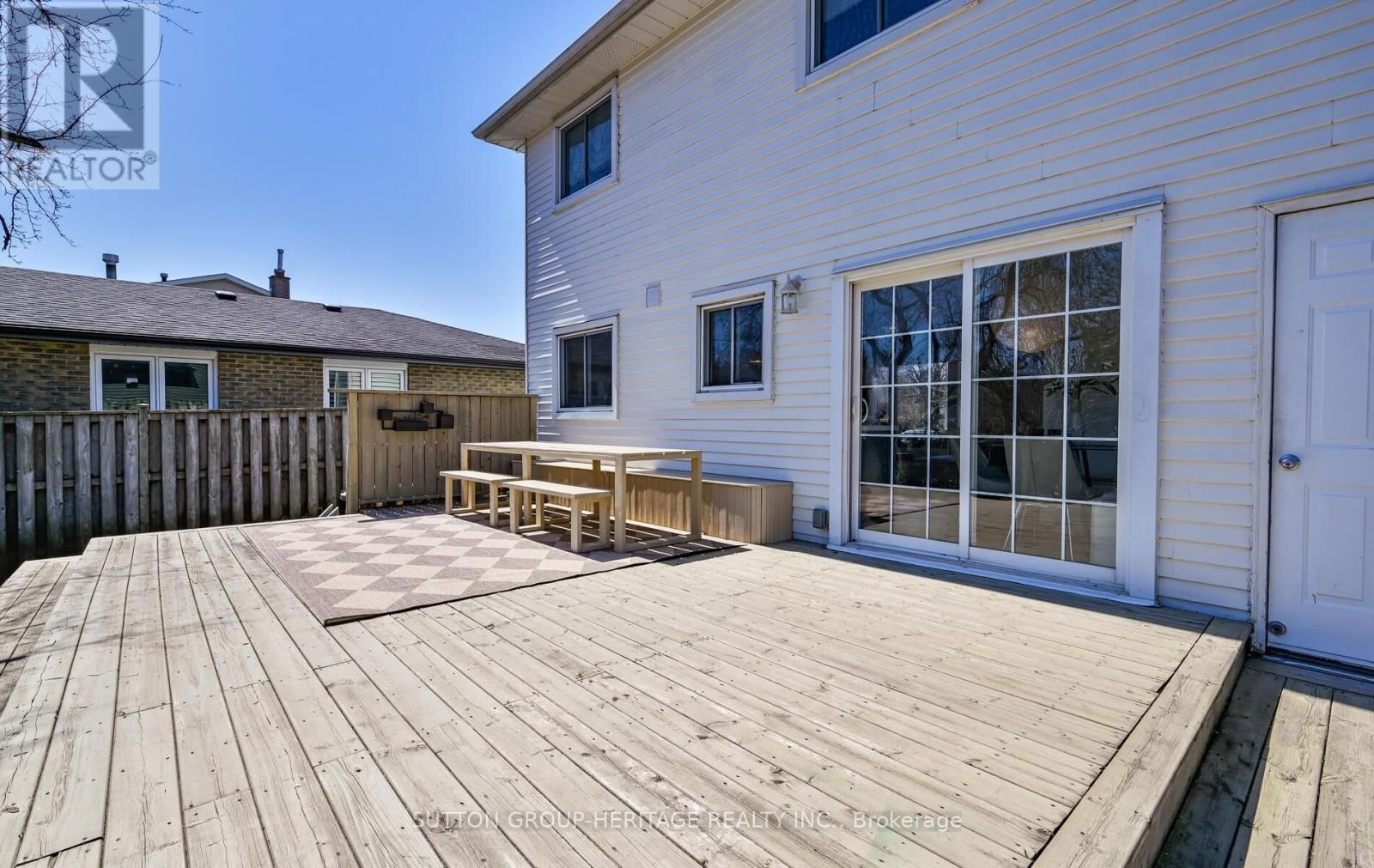23 AGATE ROAD Image 28
