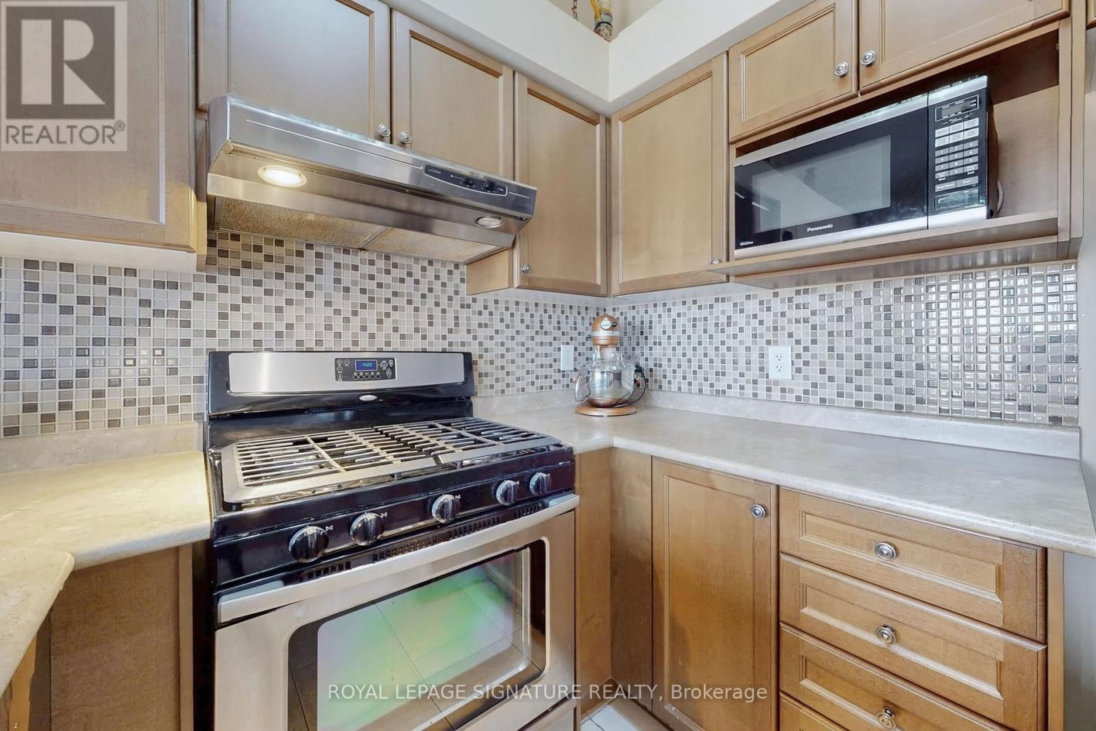24 - 649D WARDEN AVENUE Image 10
