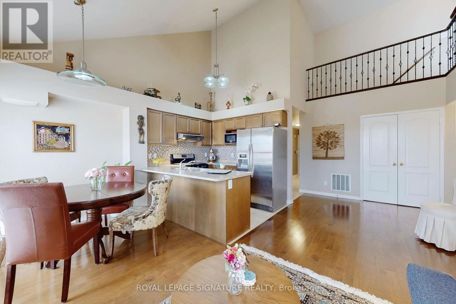 24 - 649D WARDEN AVENUE Image 11