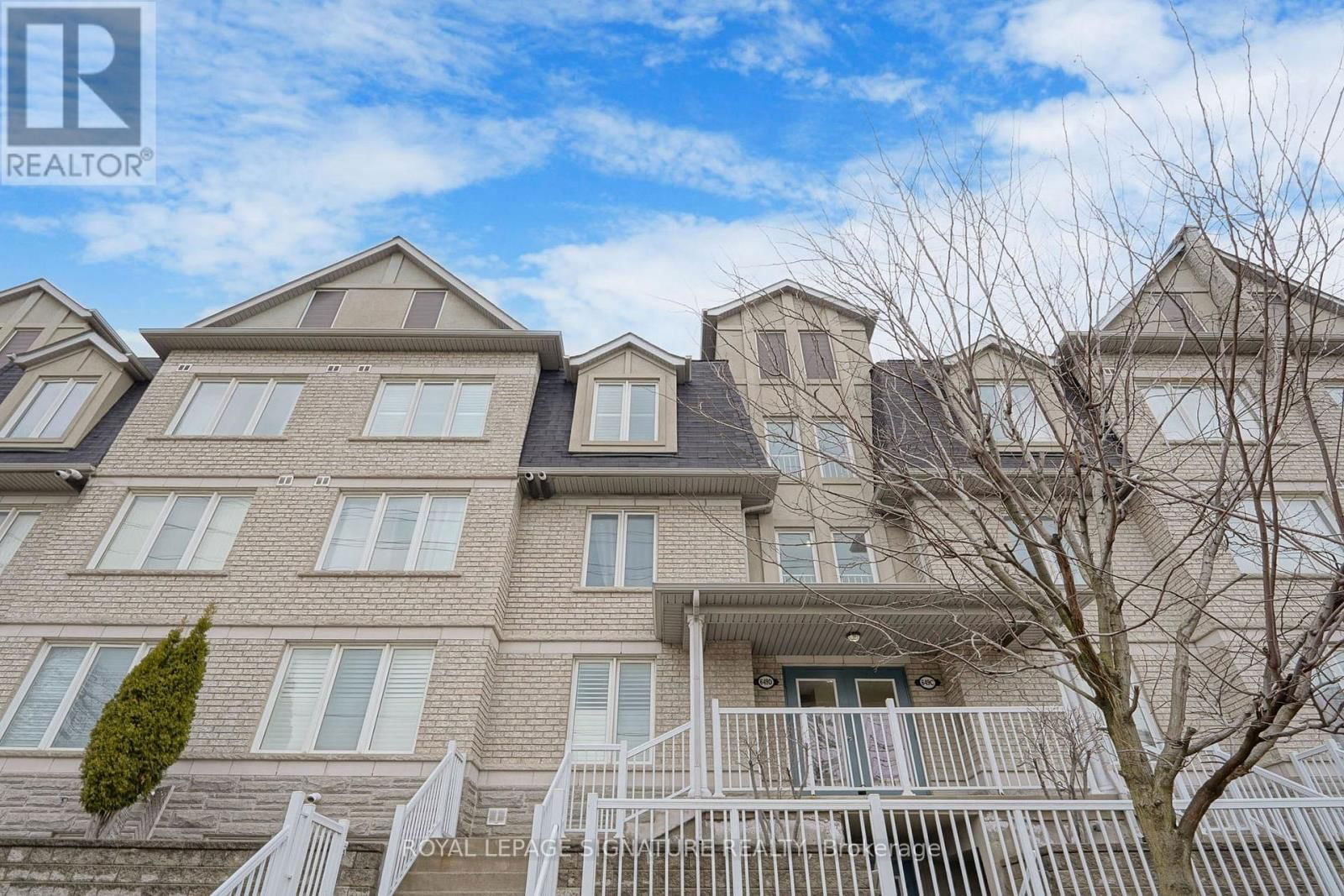 24 - 649D WARDEN AVENUE Image 2