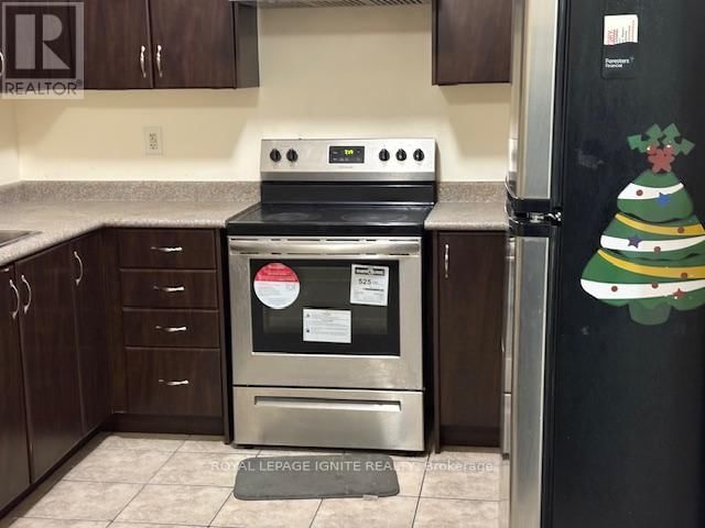 11 CURRAN HALL CRESCENT Image 42