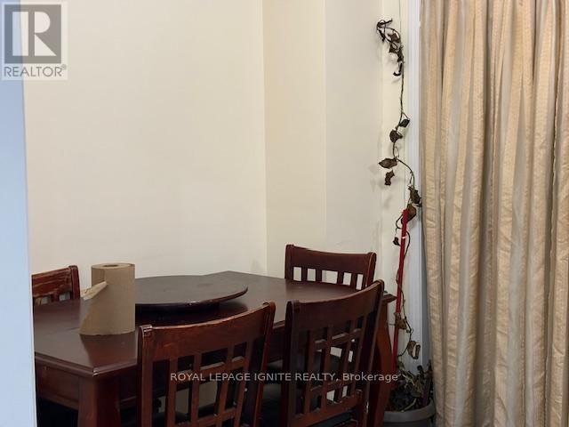 11 CURRAN HALL CRESCENT Image 45