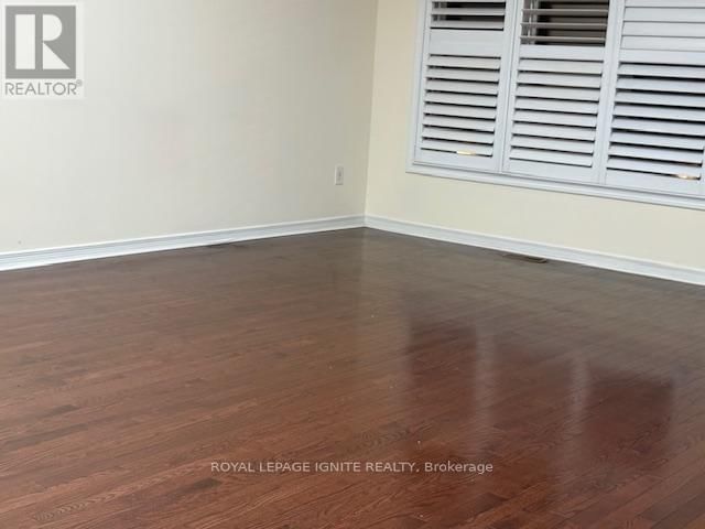 11 CURRAN HALL CRESCENT Image 6