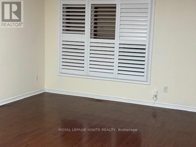 11 CURRAN HALL CRESCENT Image 7