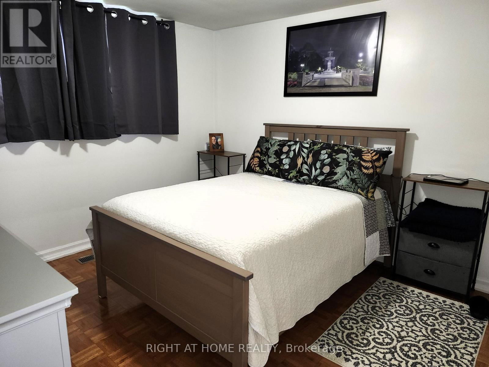 343 FRONTENAC AVENUE Image 11