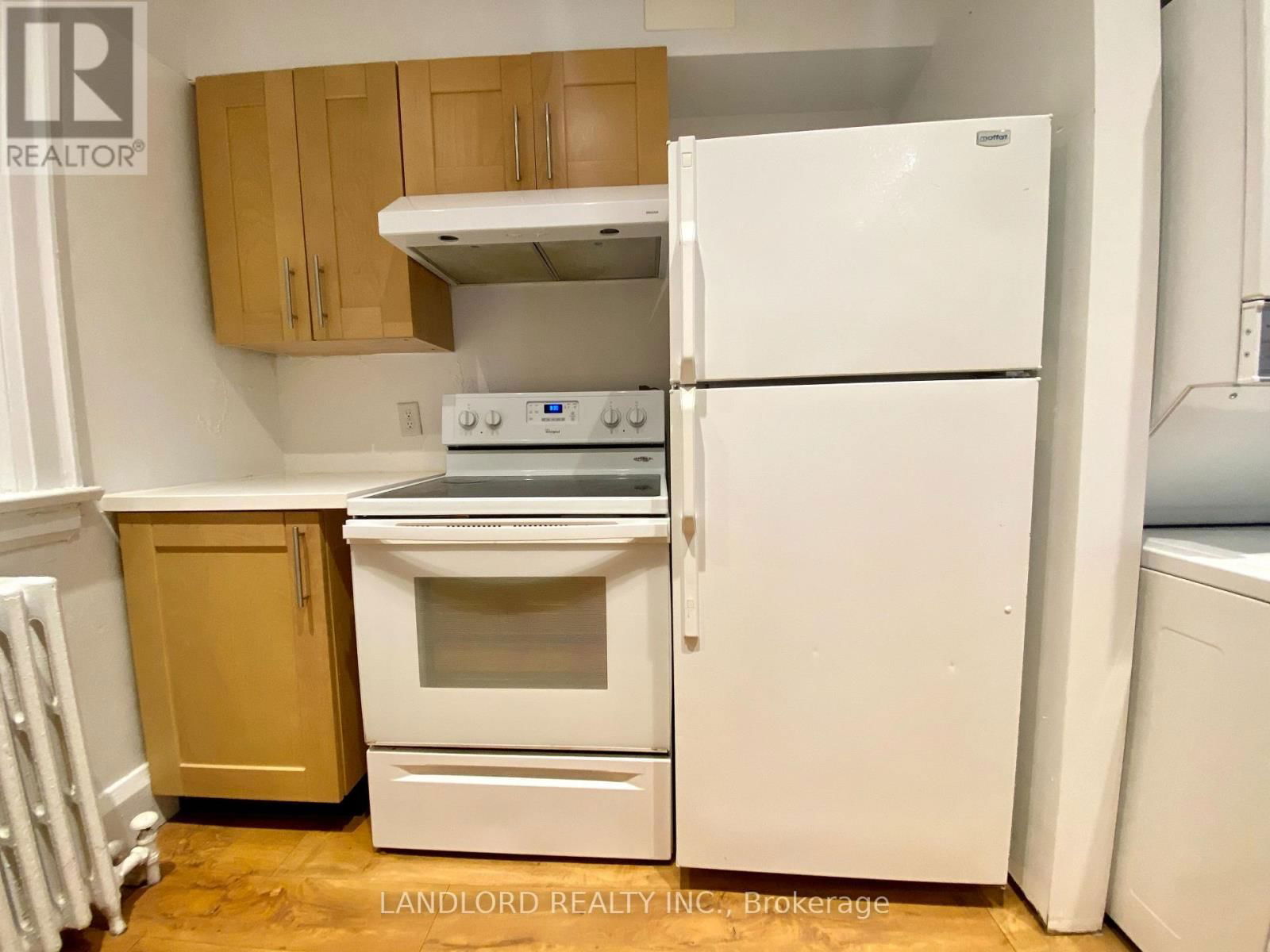 4 - 135 CHISHOLM AVENUE Image 11