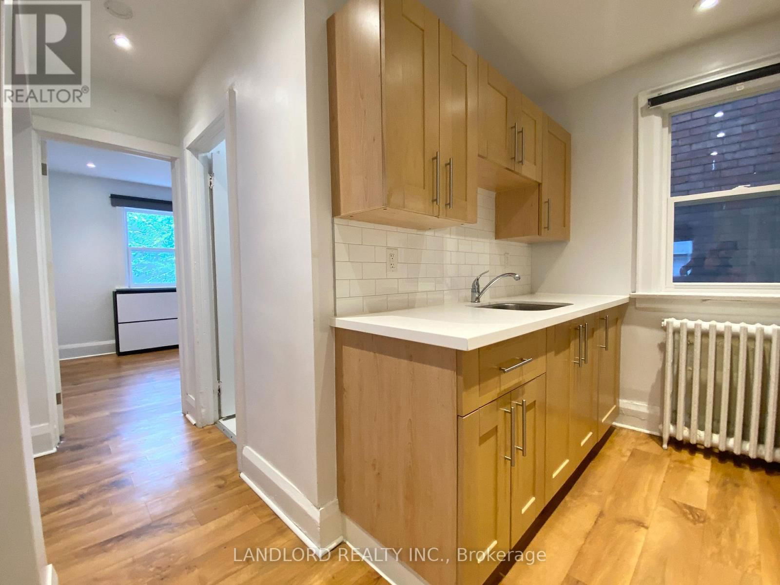4 - 135 CHISHOLM AVENUE Image 12