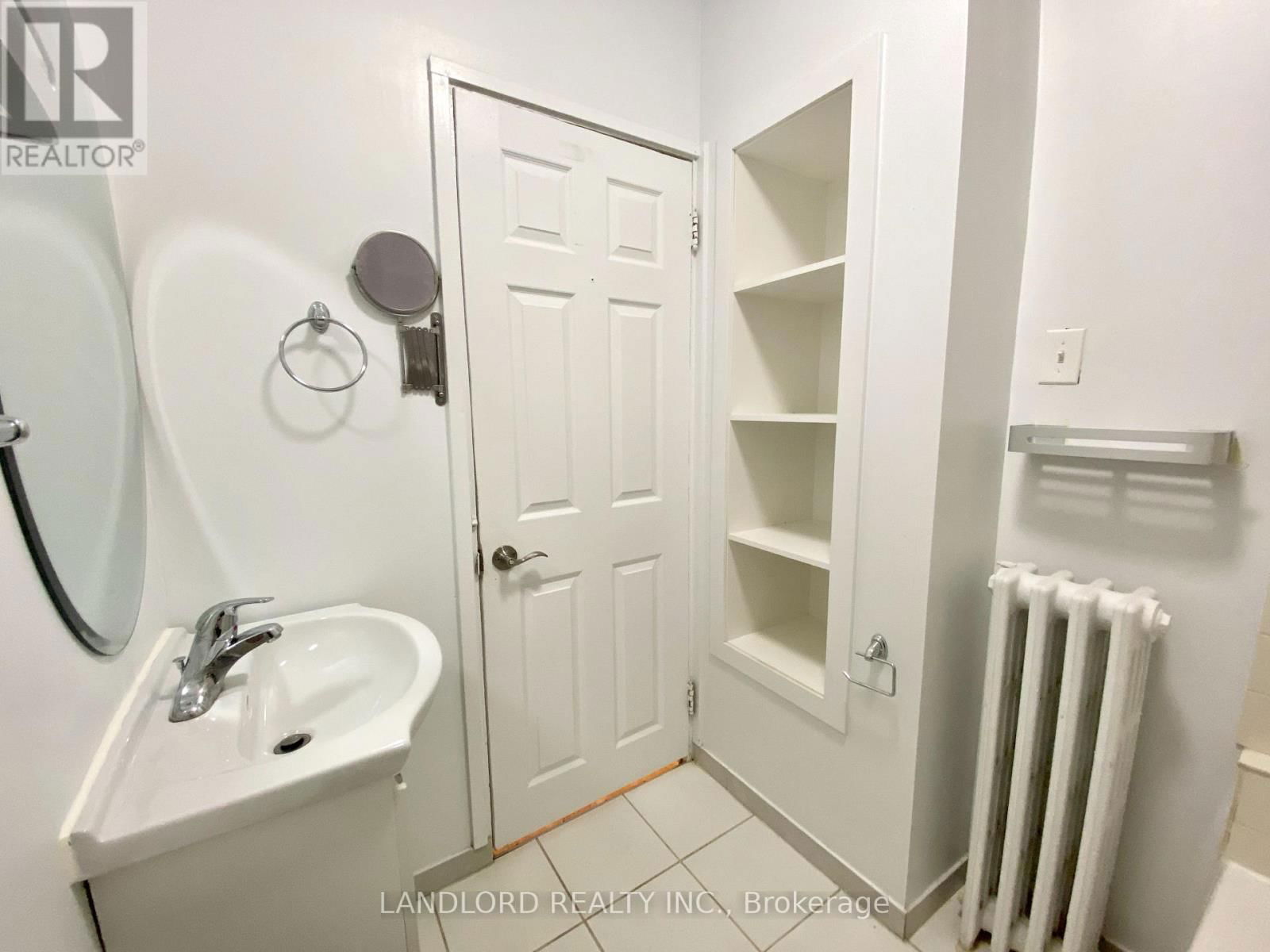 4 - 135 CHISHOLM AVENUE Image 15