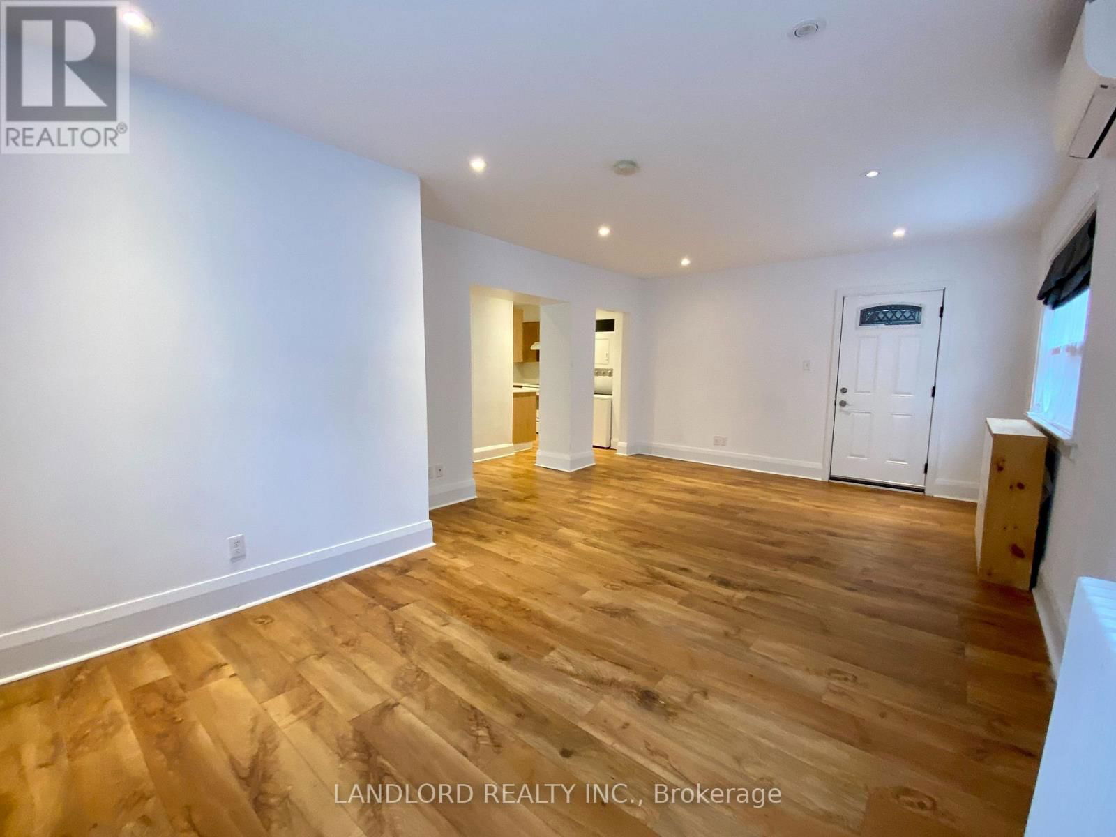 4 - 135 CHISHOLM AVENUE Image 2