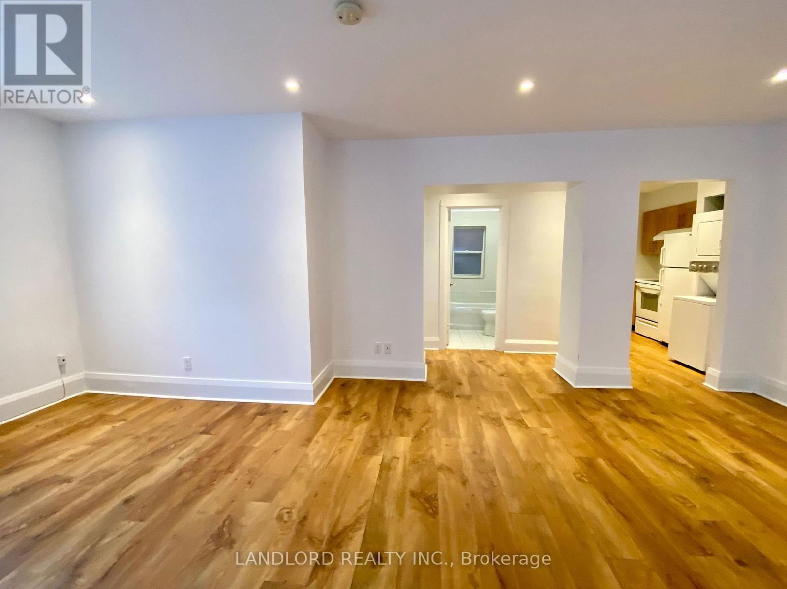 4 - 135 CHISHOLM AVENUE Image 3