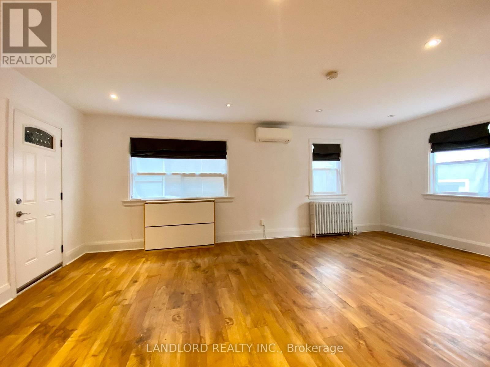 4 - 135 CHISHOLM AVENUE Image 5