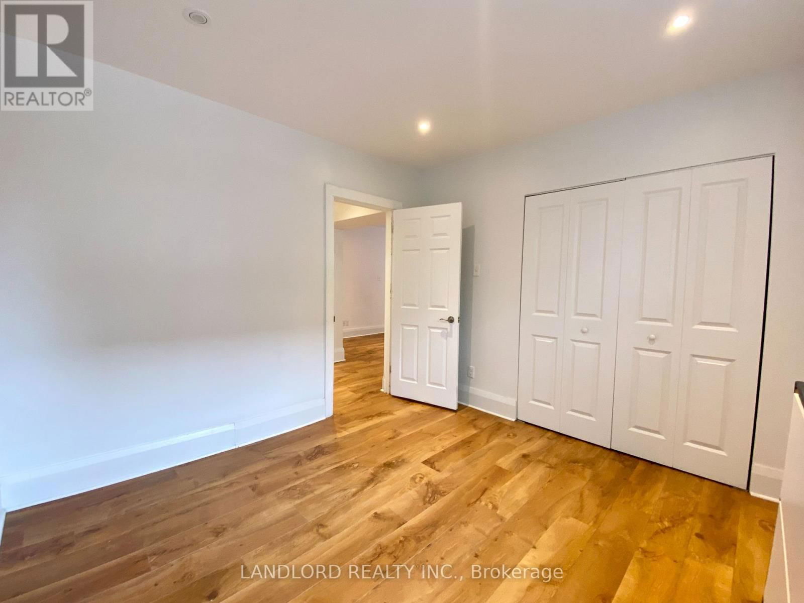 4 - 135 CHISHOLM AVENUE Image 8