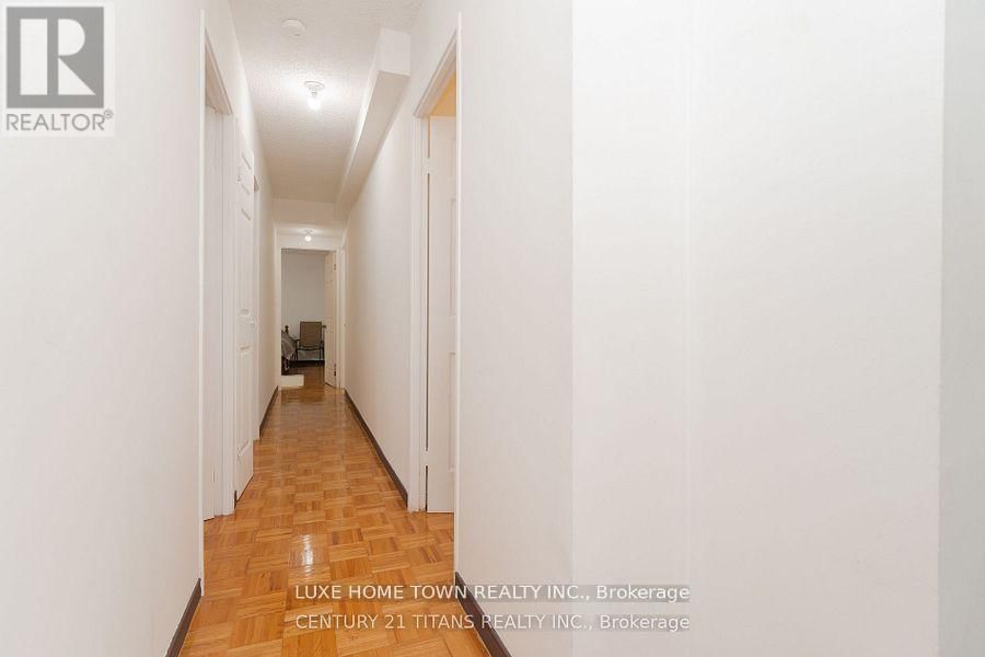 328 - 665 KENNEDY ROAD Image 26