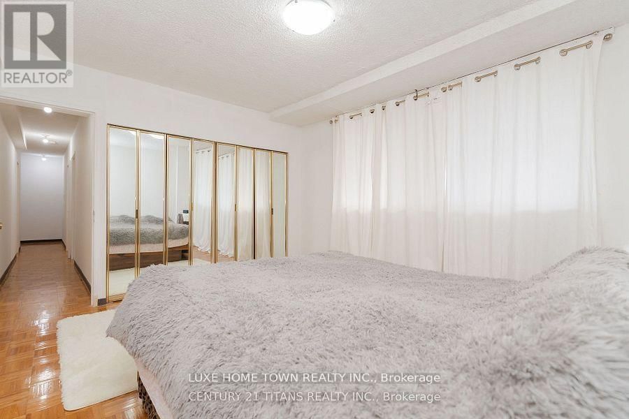 328 - 665 KENNEDY ROAD Image 28