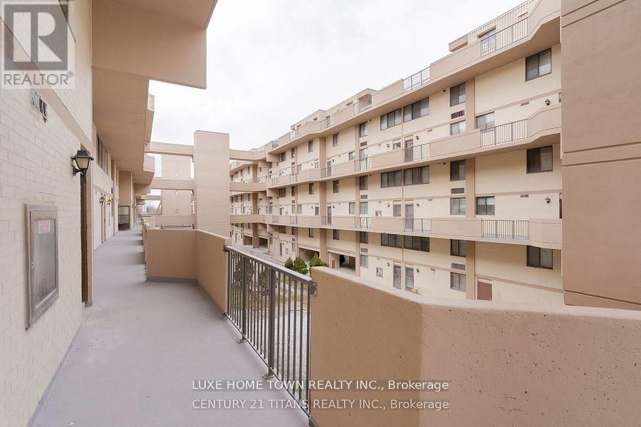 328 - 665 KENNEDY ROAD Image 36