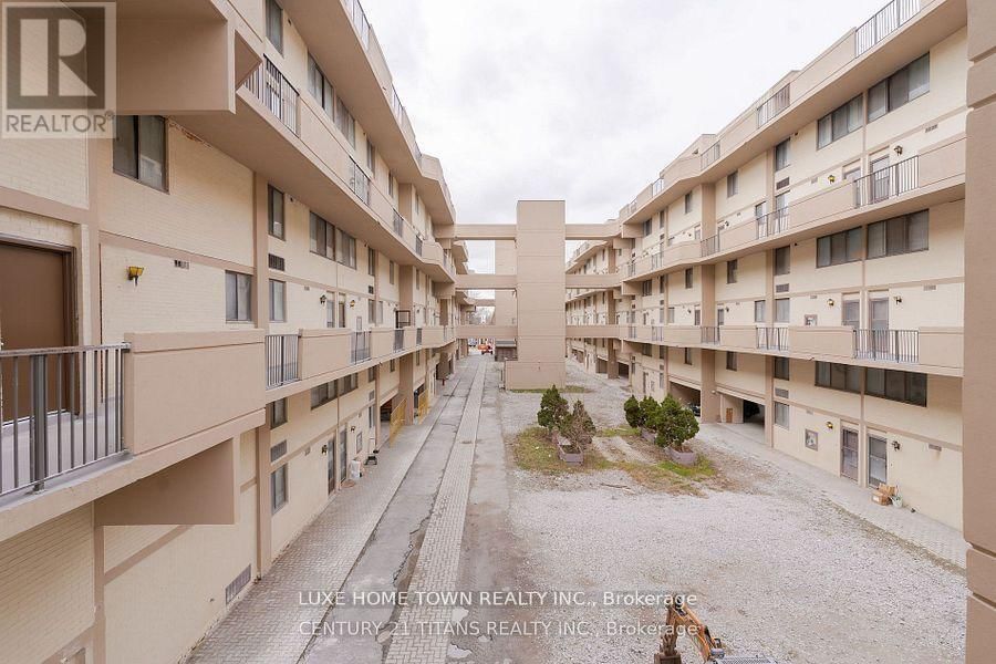 328 - 665 KENNEDY ROAD Image 37