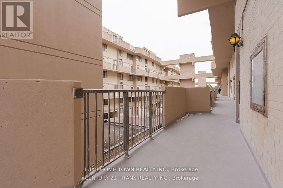 328 - 665 KENNEDY ROAD Image 6