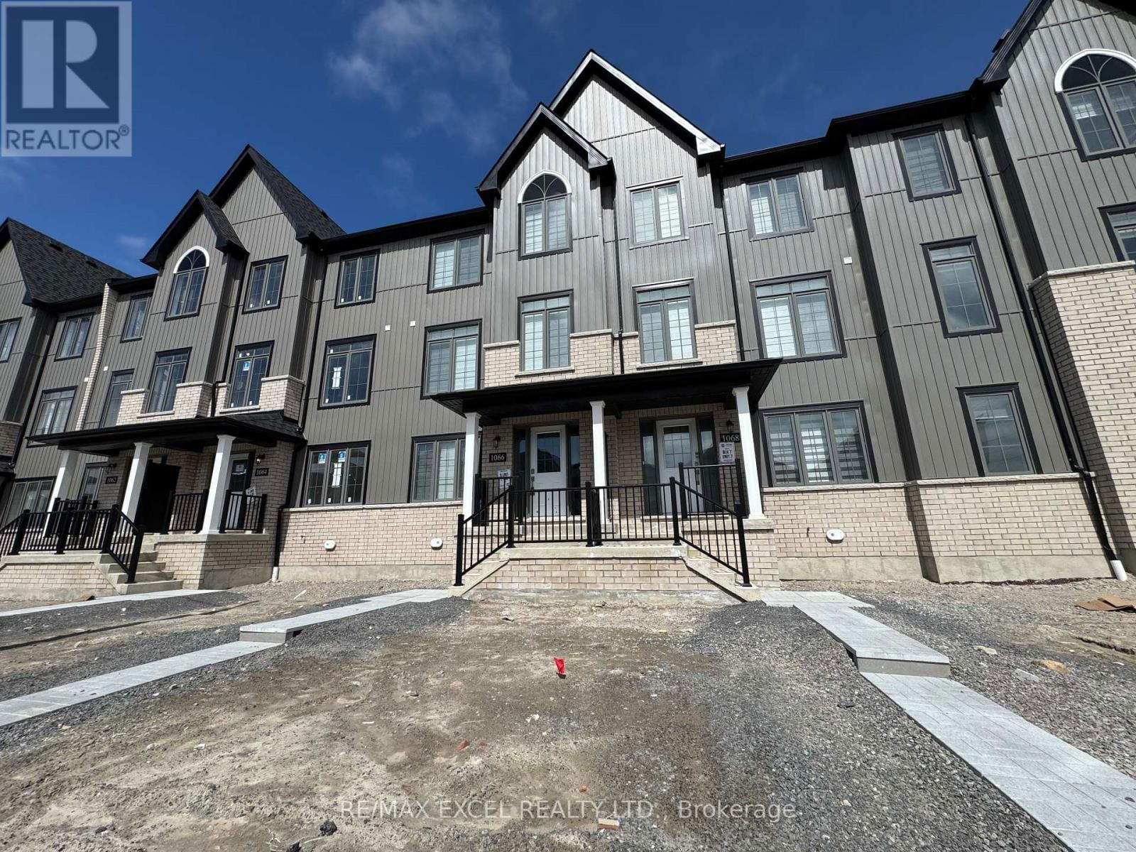 1066 DYAS AVENUE Image 1