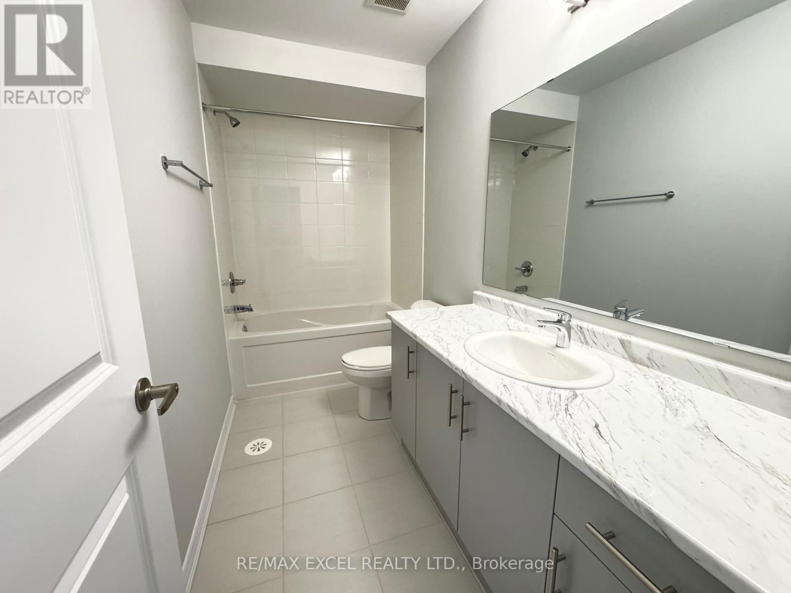 1066 DYAS AVENUE Image 13