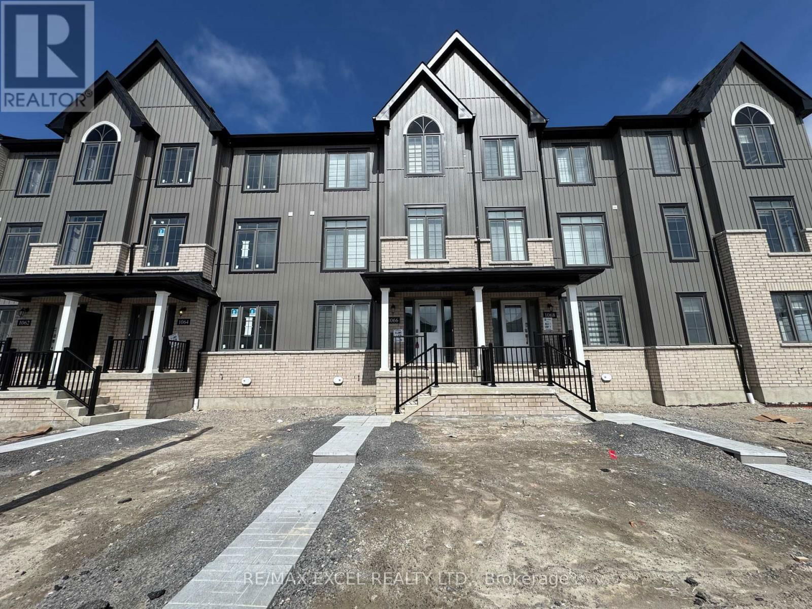 1066 DYAS AVENUE Image 2