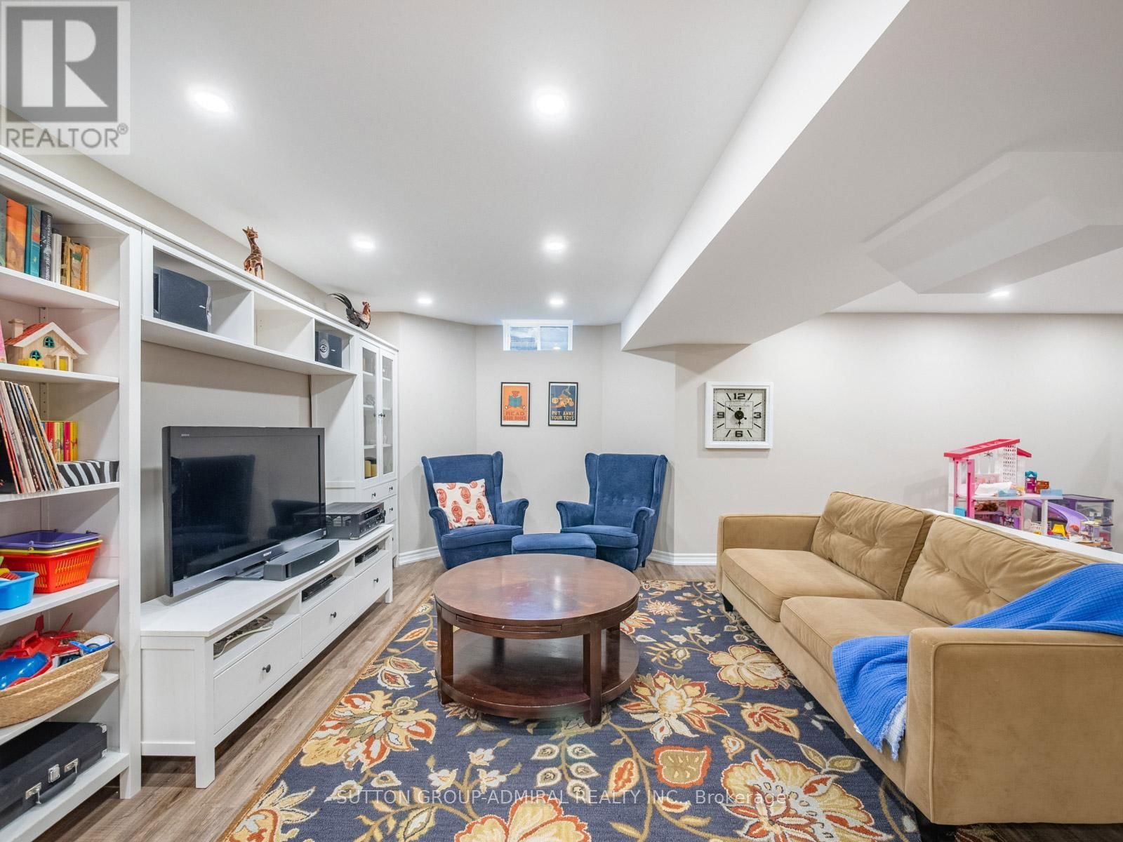 876 WILLIAM LEE AVE Image 29