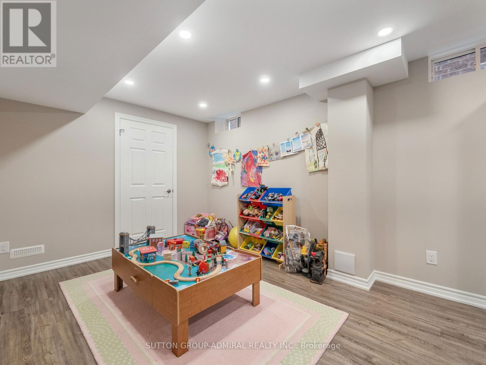 876 WILLIAM LEE AVE Image 31
