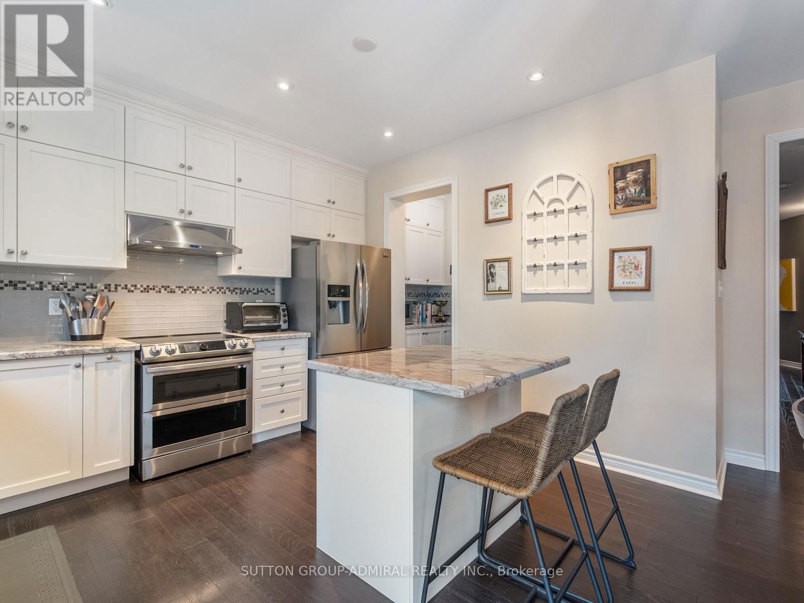 876 WILLIAM LEE AVE Image 4