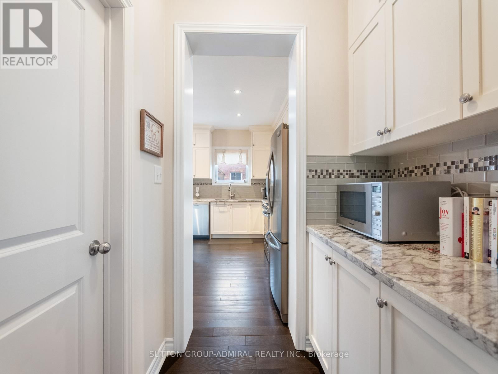 876 WILLIAM LEE AVE Image 8