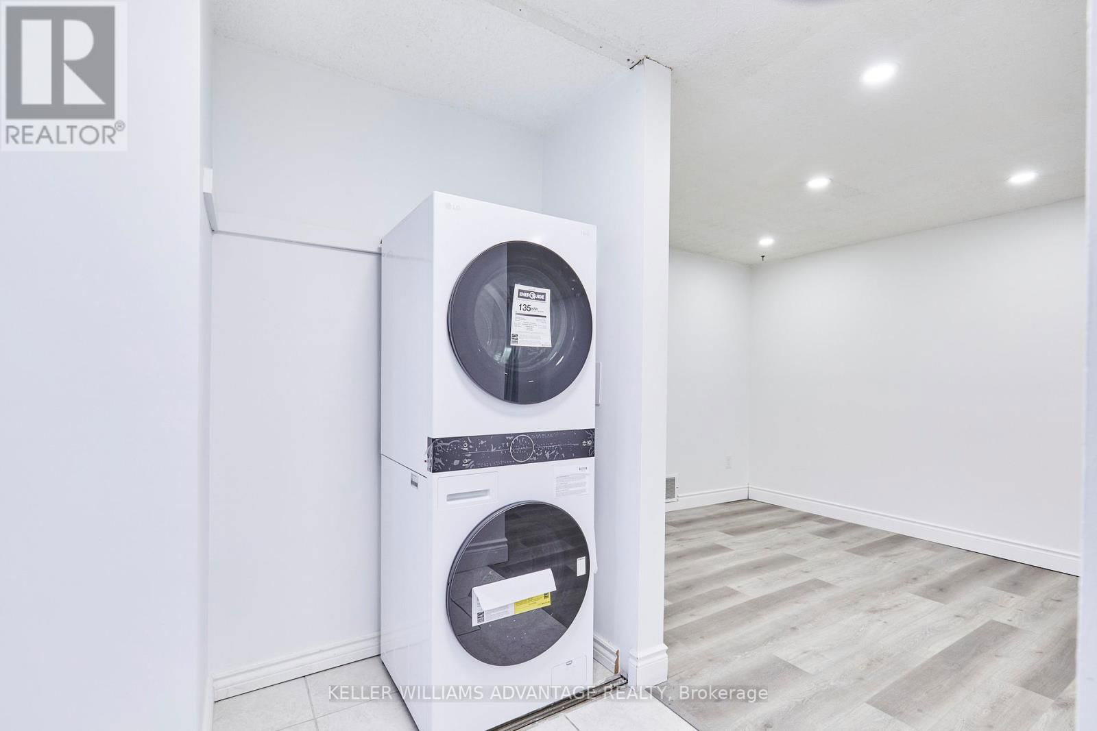 Unit A - 23 PARSELL SQUARE Image 7