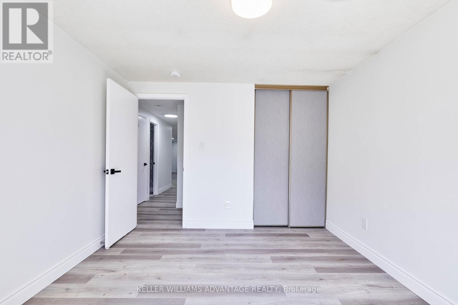 Unit A - 23 PARSELL SQUARE Image 9